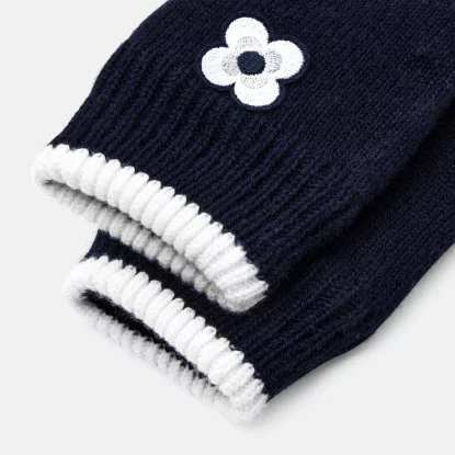 Girl embroidered flower mittens