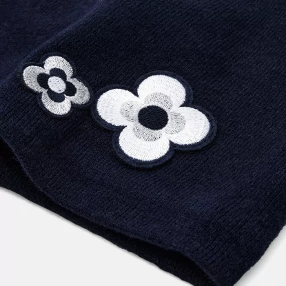 Girl embroidered flower snood